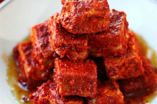 腐乳的功效和作用 腐乳適合怎樣調(diào)味 腐乳的功效和作用 腐乳適合怎樣調(diào)味