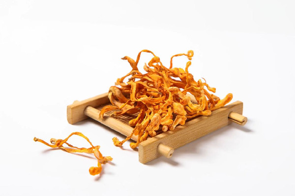 蟲草花一次放多少煲湯 蟲草花放多了會(huì)怎么樣