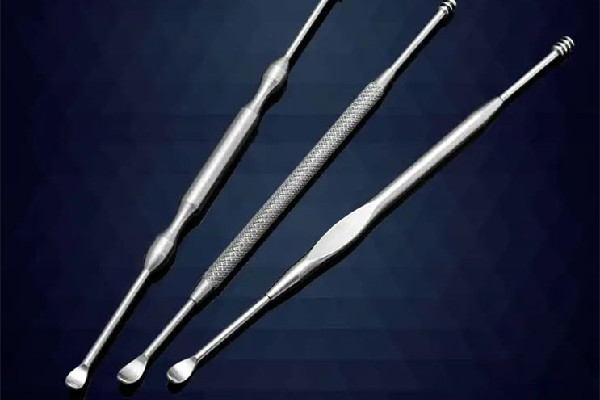 挖耳勺是塑料的好還是金屬的好 挖耳勺買哪種好 挖耳勺是塑料的好還是金屬的好 挖耳勺買哪種好