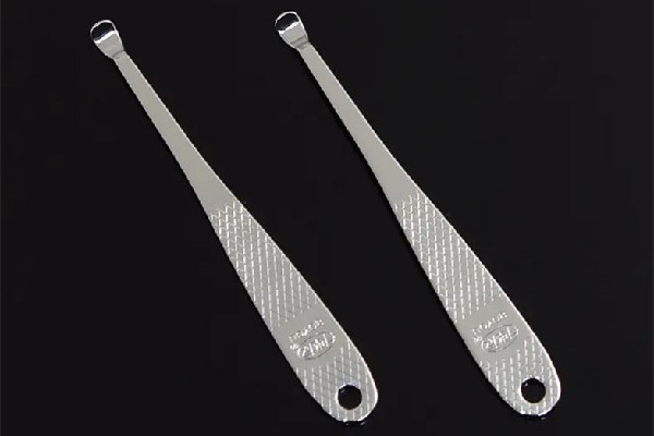 挖耳勺會(huì)傷害到鼓膜嗎 挖耳勺對耳朵有傷害嗎 挖耳勺會(huì)傷害到鼓膜嗎 挖耳勺對耳朵有傷害嗎