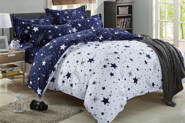 曬被子是曬被單還是背心 曬被子怎么曬最好 曬被子是曬被單還是背心 曬被子怎么曬最好