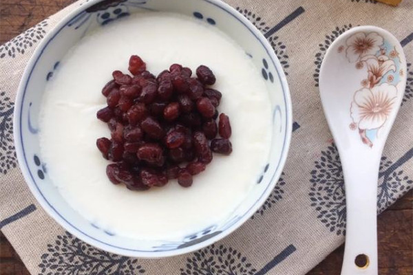 雙皮奶要蒸多少分鐘 雙皮奶用大火蒸還是小火蒸 雙皮奶要蒸多少分鐘 雙皮奶用大火蒸還是小火蒸