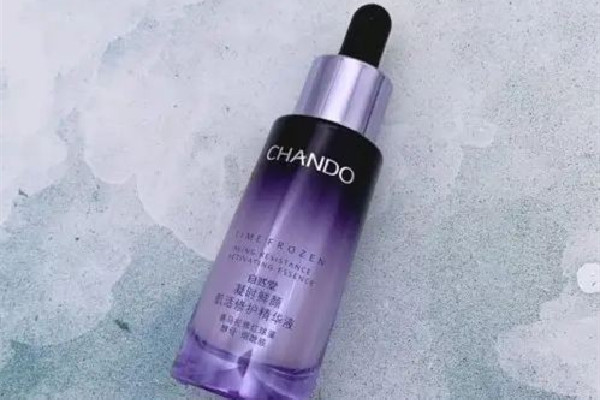 自然堂紫瓶精華液適合多大年齡用 自然堂紫瓶精華液適合什么膚質(zhì) 自然堂紫瓶精華液適合多大年齡用 自然堂紫瓶精華液適合什么膚質(zhì)