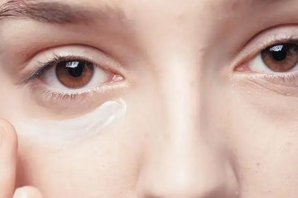 武漢下眼袋摘除手術(shù)多少錢 武漢下眼袋摘除手術(shù)醫(yī)院 武漢下眼袋摘除手術(shù)多少錢 武漢下眼袋摘除手術(shù)醫(yī)院