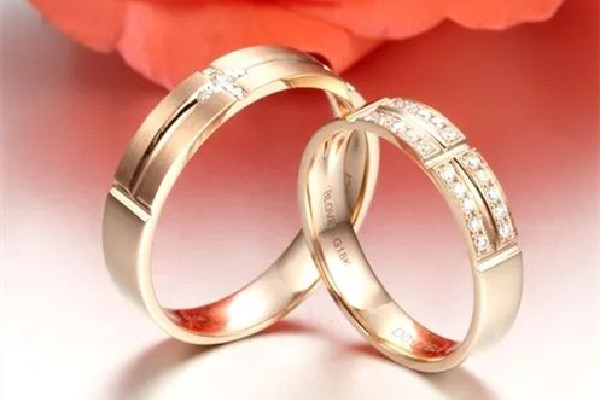 婚戒買黃金的好還是鉆石的好 婚戒買18k金的好嗎 婚戒買黃金的好還是鉆石的好 婚戒買18k金的好嗎