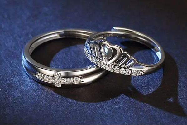 婚戒有點(diǎn)大怎么處理 婚戒怎么選 婚戒有點(diǎn)大怎么處理 婚戒怎么選