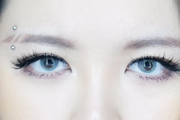 江漢路步行街眾刺紋畫·穿刺·洗紋身·遮蓋穿孔會疼嗎 打眉釘有什么傷害嗎 江漢路步行街眾刺紋畫·穿刺·洗紋身·遮蓋穿孔會疼嗎 打眉釘有什么傷害嗎