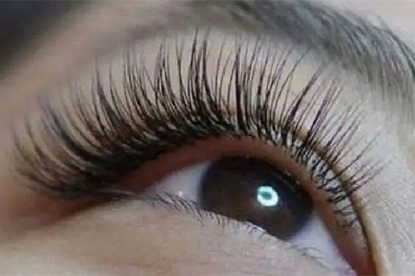 江漢路步行街戀尚美甲美睫種睫毛手法怎么樣 種睫毛會有什么影響 江漢路步行街戀尚美甲美睫種睫毛手法怎么樣 種睫毛會有什么影響