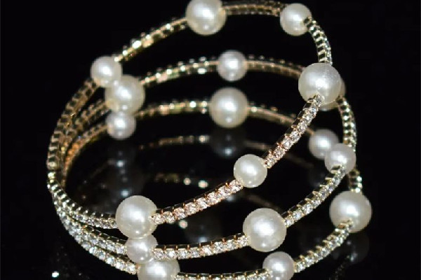 珍珠手鏈可以戴著睡覺嗎 珍珠手鏈戴久了會(huì)磨壞嗎 珍珠手鏈可以戴著睡覺嗎 珍珠手鏈戴久了會(huì)磨壞嗎