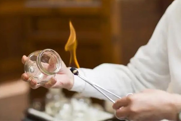 光谷天地潤姿芊雅專業(yè)纖體養(yǎng)生會所拔罐怎么樣 拔罐可以隨便拔嗎 光谷天地潤姿芊雅專業(yè)纖體養(yǎng)生會所拔罐怎么樣 拔罐可以隨便拔嗎