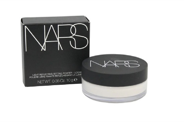 nars散粉好用嗎 nars散粉用什么粉撲 nars散粉好用嗎 nars散粉用什么粉撲