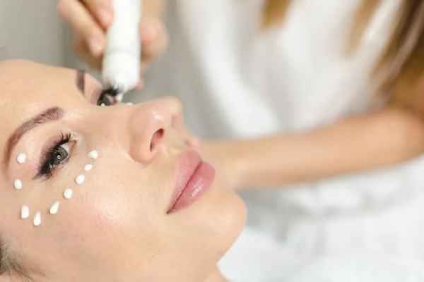 菱角湖Beauty Maker皮膚形體管理中心眼部按摩做的怎么樣 眼部要怎么護(hù)理 菱角湖Beauty Maker皮膚形體管理中心眼部按摩做的怎么樣 眼部要怎么護(hù)理