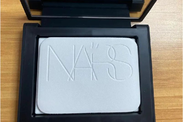 nars大白餅有幾個(gè)色號(hào) nars大白餅有細(xì)閃嗎 nars大白餅有幾個(gè)色號(hào) nars大白餅有細(xì)閃嗎