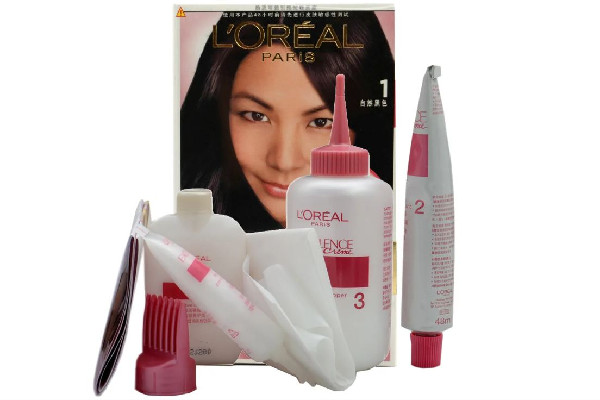 染發(fā)劑要加雙氧奶嗎 染發(fā)劑調配好能放多久 染發(fā)劑要加雙氧奶嗎 染發(fā)劑調配好能放多久