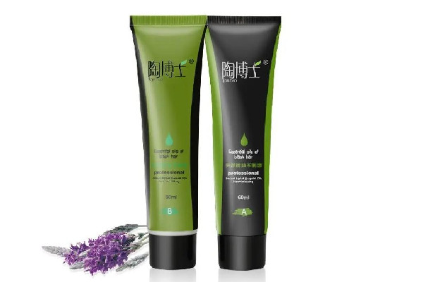 染發(fā)劑涂的越多越上色嗎 染發(fā)劑的正確使用方法 染發(fā)劑涂的越多越上色嗎 染發(fā)劑的正確使用方法