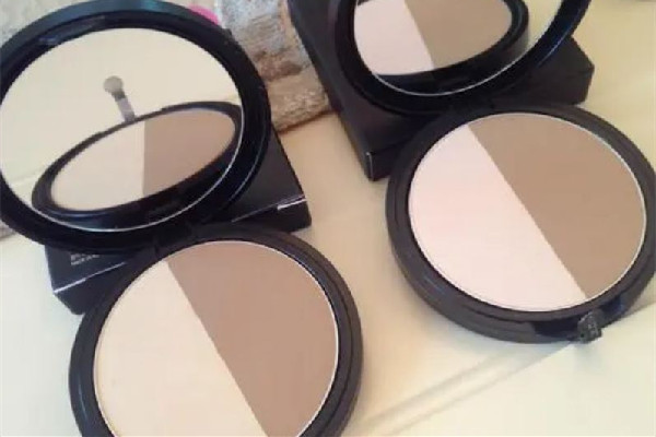 修容粉可以當(dāng)鼻影用嗎 修容粉可以代替眼影嗎 修容粉可以當(dāng)鼻影用嗎 修容粉可以代替眼影嗎