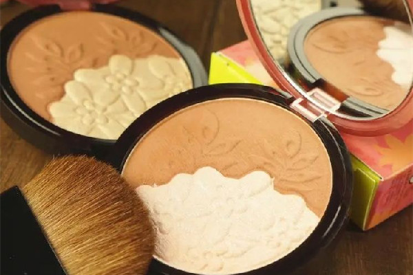 修容粉和修容棒哪個好用 修容粉和修容液哪種好用 修容粉和修容棒哪個好用 修容粉和修容液哪種好用