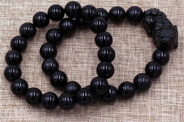 黑曜石戴幾顆最好 黑曜石戴左手還是右手 黑曜石戴幾顆最好 黑曜石戴左手還是右手