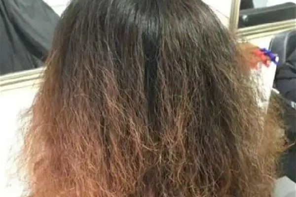 燙頭發(fā)可以維持多久 燙頭發(fā)幾天后可以洗頭 燙頭發(fā)可以維持多久 燙頭發(fā)幾天后可以洗頭