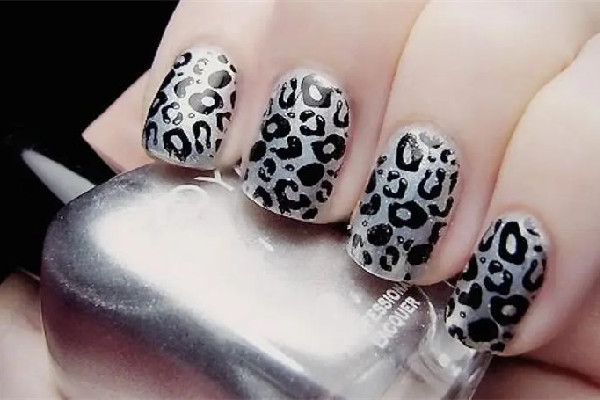 積玉橋美藝美妝美甲美睫店做美甲感覺好不好 做美甲會讓甲床變長嗎 積玉橋美藝美妝美甲美睫店做美甲感覺好不好 做美甲會讓甲床變長嗎