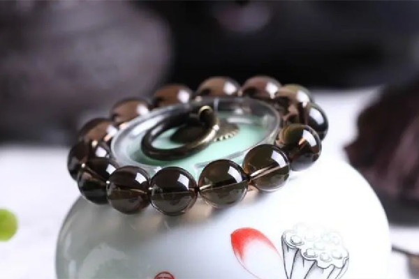 茶晶怎么辨別真假 茶晶有冰裂棉絮嗎 茶晶怎么辨別真假 茶晶有冰裂棉絮嗎