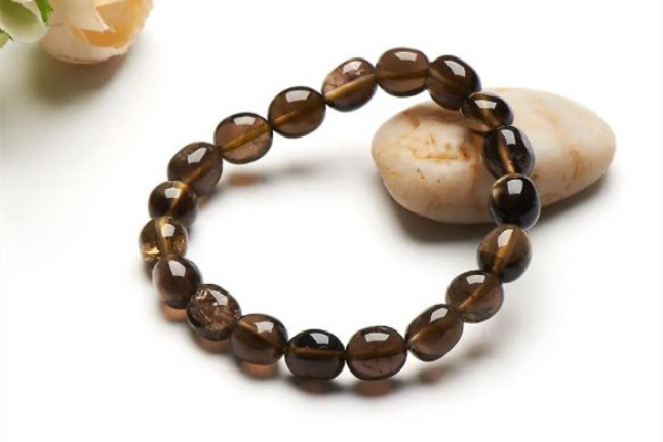 茶晶是黑水晶嗎 茶晶和冰種黑曜石的區(qū)別 茶晶是黑水晶嗎 茶晶和冰種黑曜石的區(qū)別