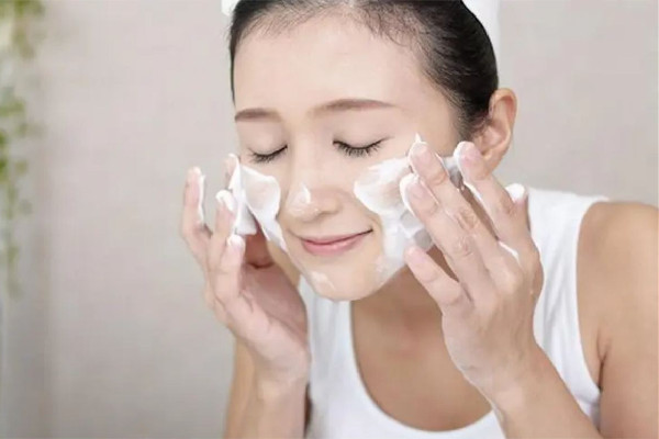 中南路蕾特恩專業(yè)祛痘·面部皮膚管理店做臉之后感覺舒服嗎 肌膚美白小竅門 中南路蕾特恩專業(yè)祛痘·面部皮膚管理店做臉之后感覺舒服嗎 肌膚美白小竅門