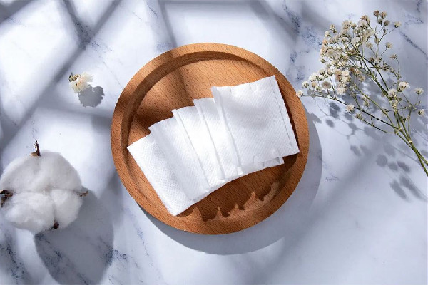 卸妝棉薄的好還是厚的好 卸妝棉薄款和厚款的區(qū)別 卸妝棉薄的好還是厚的好 卸妝棉薄款和厚款的區(qū)別