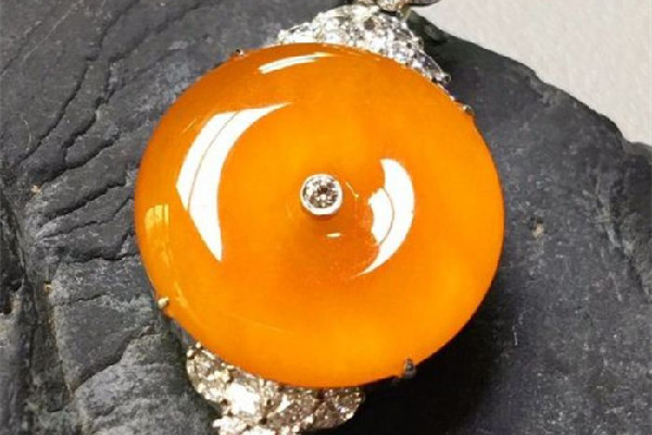 黃翡翠值錢嗎 黃翡翠多少錢 黃翡翠值錢嗎 黃翡翠多少錢