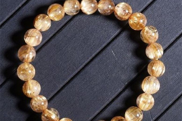 發(fā)晶發(fā)絲亂好還是順好 發(fā)晶發(fā)絲粗好嗎 發(fā)晶發(fā)絲亂好還是順好 發(fā)晶發(fā)絲粗好嗎