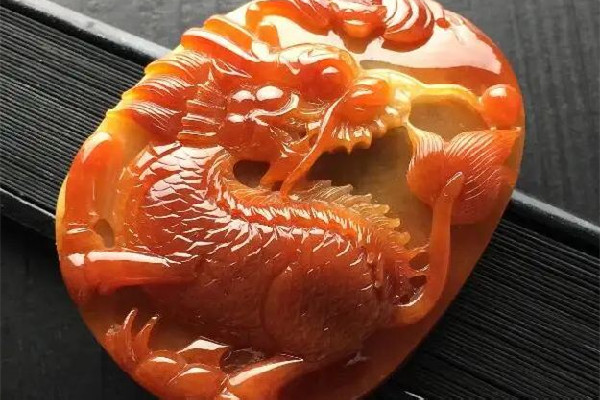 紅翡翠屬于什么檔次 紅翡翠有收藏價(jià)值嗎 紅翡翠屬于什么檔次 紅翡翠有收藏價(jià)值嗎