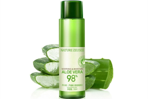 蘆薈水和蘆薈膠的區(qū)別 蘆薈水和蘆薈膠哪個效果好 蘆薈水和蘆薈膠的區(qū)別 蘆薈水和蘆薈膠哪個效果好