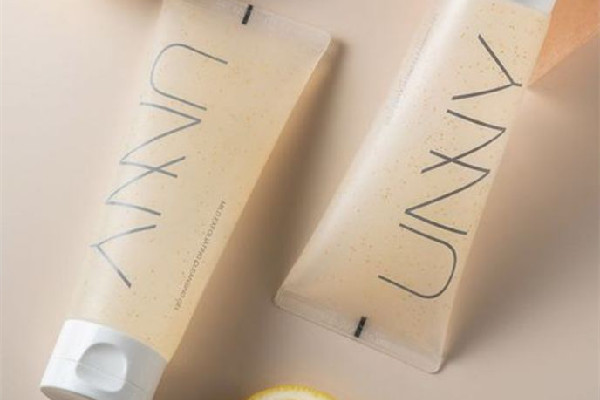 去角質(zhì)啫喱可以和清潔泥膜一起用嗎 去角質(zhì)啫喱和洗面奶先用哪個(gè) 去角質(zhì)啫喱可以和清潔泥膜一起用嗎 去角質(zhì)啫喱和洗面奶先用哪個(gè)