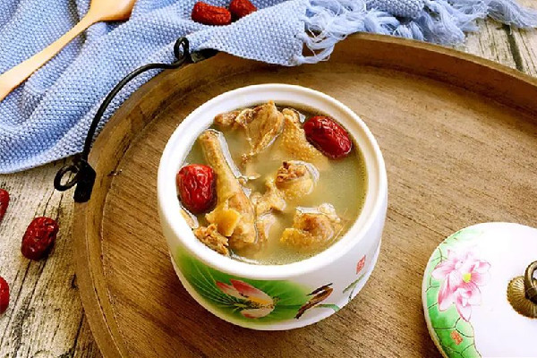 乳鴿湯怎么燉最營(yíng)養(yǎng) 乳鴿湯和什么搭配最好 乳鴿湯怎么燉最營(yíng)養(yǎng) 乳鴿湯和什么搭配最好