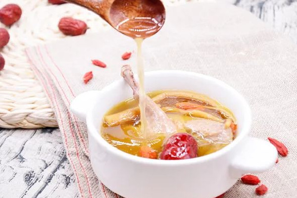 鴿子湯可以用高壓鍋燉嗎 鴿子湯用高壓鍋要燉多少時間 鴿子湯可以用高壓鍋燉嗎 鴿子湯用高壓鍋要燉多少時間