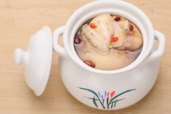 鴿子湯要切塊還是整只燉好 鴿子湯和雞一起燉可以嗎 鴿子湯要切塊還是整只燉好 鴿子湯和雞一起燉可以嗎