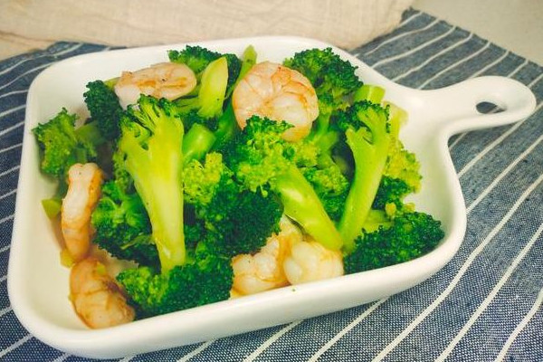 水煮菜可以放火鍋底料嗎 水煮菜減肥用什么蘸料 水煮菜可以放火鍋底料嗎 水煮菜減肥用什么蘸料