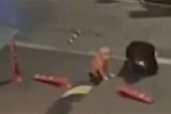 女子外賣被偷揪出小偷后淚崩 外賣有問題如何補(bǔ)償 女子外賣被偷揪出小偷后淚崩 外賣有問題如何補(bǔ)償