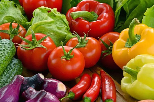 河南農(nóng)民稱菜爛地里降價(jià)70%賣不掉 蔬菜對(duì)人體有哪些好處 河南農(nóng)民稱菜爛地里降價(jià)70%賣不掉 蔬菜對(duì)人體有哪些好處