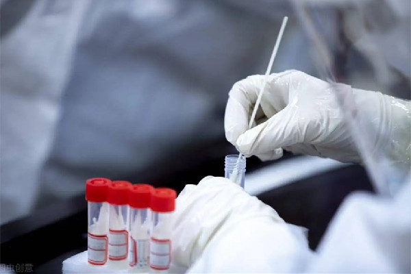 網(wǎng)傳高校男生穿背心做核酸被通報 核酸檢測前可以吃飯喝水嗎