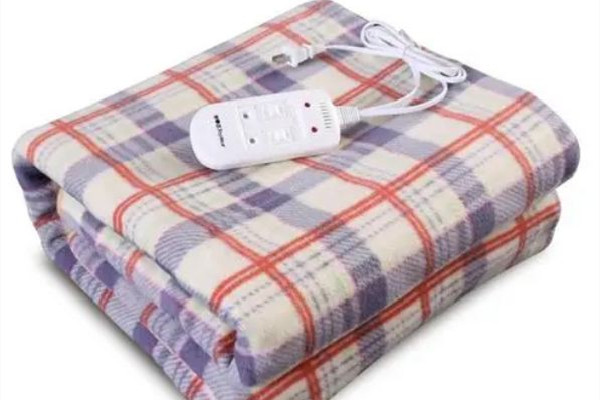 電熱毯開一晚上有危險(xiǎn)嗎 電熱毯睡了會(huì)上火嗎 電熱毯開一晚上有危險(xiǎn)嗎 電熱毯睡了會(huì)上火嗎