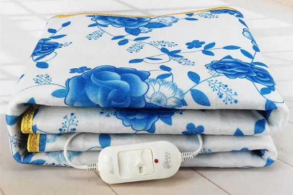 電熱毯可以給被子除濕嗎 電熱毯有哪些好處 電熱毯可以給被子除濕嗎 電熱毯有哪些好處