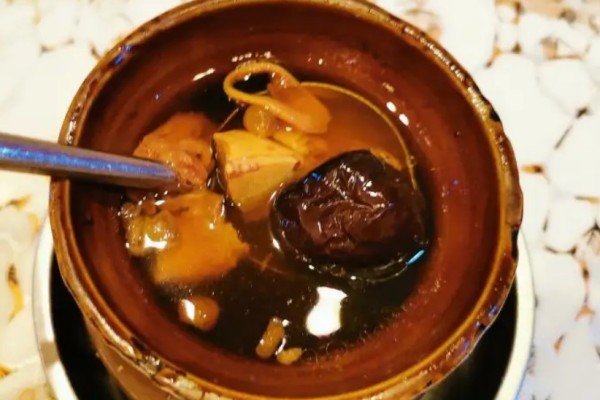 瓦罐要泡多久才能用 瓦罐為什么要泡水 瓦罐要泡多久才能用 瓦罐為什么要泡水