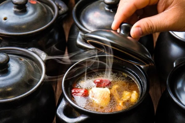 瓦罐煮粥需要多長(zhǎng)時(shí)間 瓦罐煮粥怎么不溢出來(lái) 瓦罐煮粥需要多長(zhǎng)時(shí)間 瓦罐煮粥怎么不溢出來(lái)