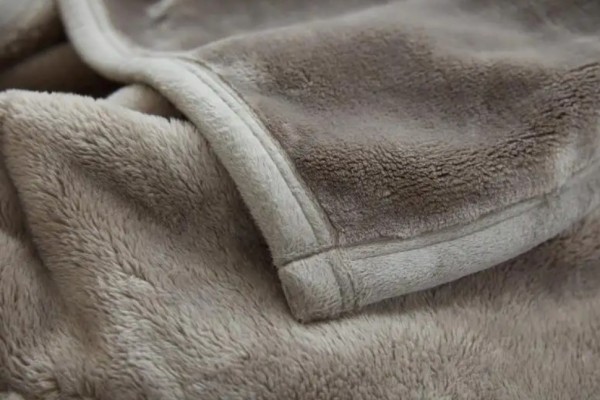 法蘭絨是單面絨還是雙面絨 法蘭絨的特點(diǎn) 法蘭絨是單面絨還是雙面絨 法蘭絨的特點(diǎn)