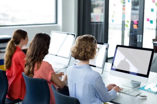 女子工作5年前后對比判若兩人 工作壓力大睡不好怎么辦 女子工作5年前后對比判若兩人 工作壓力大睡不好怎么辦