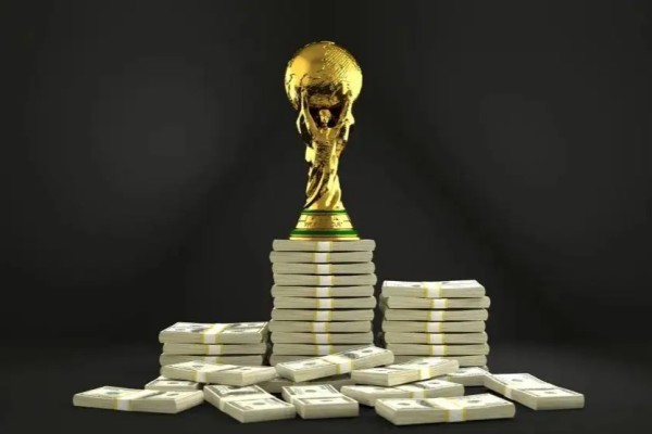 世界杯賽場“中國第一”廣告牌亮了 世界杯踢多少天結束