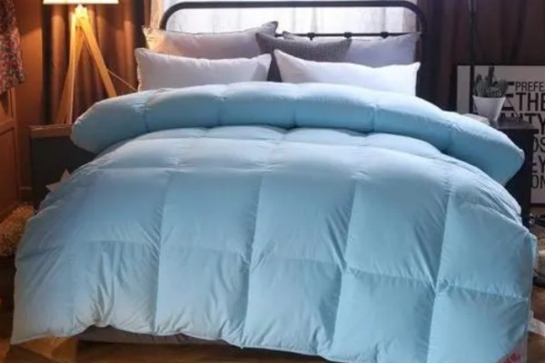 羽絨被不貼被套怎么辦 羽絨被用什么被套不會滑 羽絨被不貼被套怎么辦 羽絨被用什么被套不會滑
