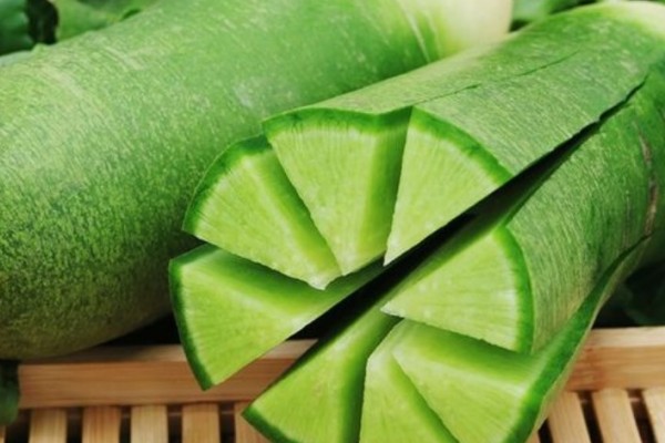 綠蘿卜有點苦味能吃嗎 綠蘿卜有點苦味怎么回事 綠蘿卜有點苦味能吃嗎 綠蘿卜有點苦味怎么回事