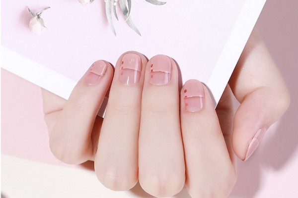 護甲油真的有保護指甲的作用嗎 護甲油可以天天涂嗎 護甲油真的有保護指甲的作用嗎 護甲油可以天天涂嗎